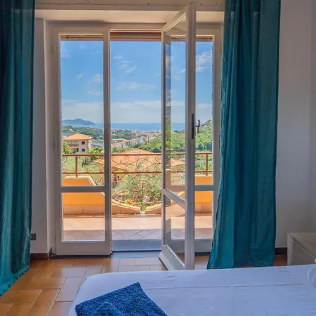 Apartment Jolie Chiavari